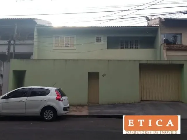 Imagem: Casa Sobrado com 4 Quartos - Bairro Quebec