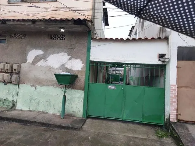 Imagem: A casa possui 2 Dormitórios, 1 Banheiro e está localizado