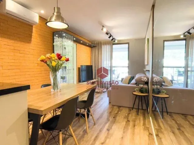 Imagem: Apartamento com 2 Dormitórios À Venda
