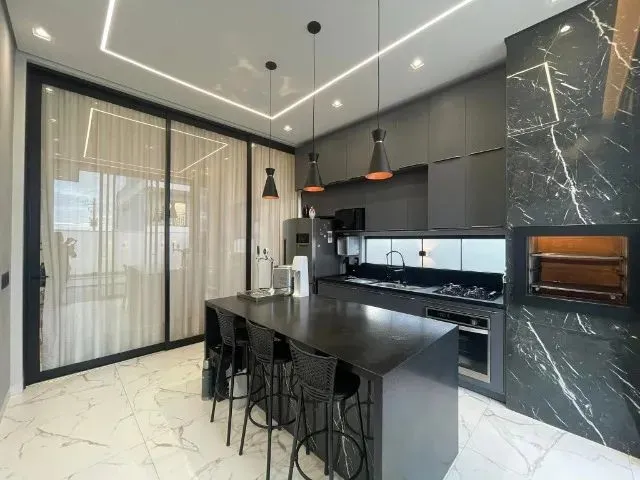 Imagem 2: Casa À Venda no Cond. Alphaville