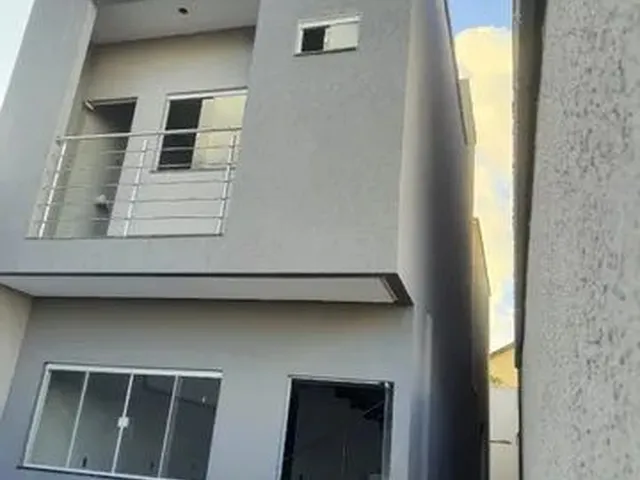 Imagem: Sobrado Novo com 4 Quartos no Jardim Novo