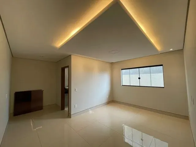 Imagem 2: Casa Térrea, 3 Suítes - Rua Jacarandá - Ponte Alta Norte