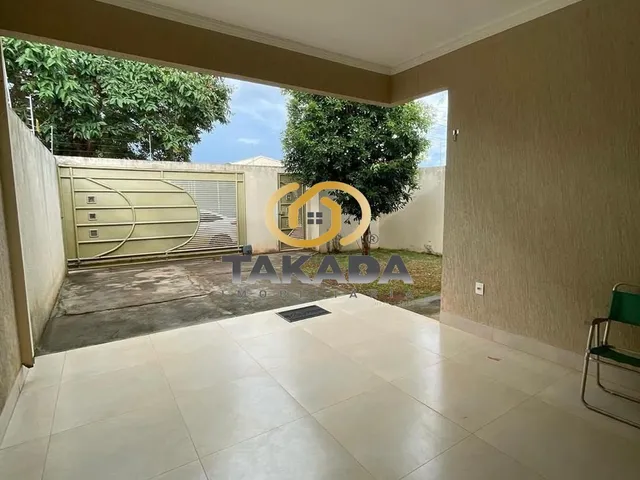 Imagem 2: CASA - Formosa Casa com 4 dormitórios