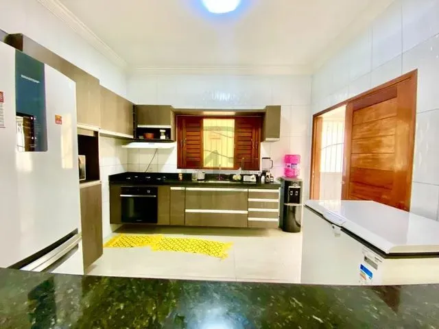 Imagem 8: Casa para Venda em Parnamirim, Rosa dos Ventos, 3 Dormitórios, 1 Suíte, 2 Banheiros, 4