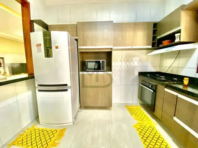 Imagem 9: Casa para Venda em Parnamirim, Rosa dos Ventos, 3 Dormitórios, 1 Suíte, 2 Banheiros, 4
