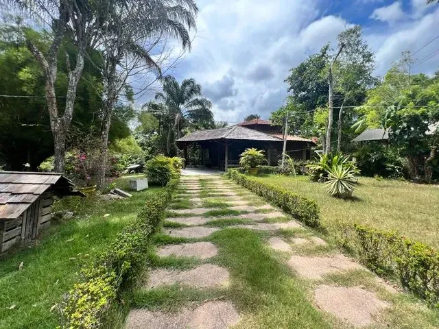 Imagem 1: Alugo Casa Grande com 4 Quartos
