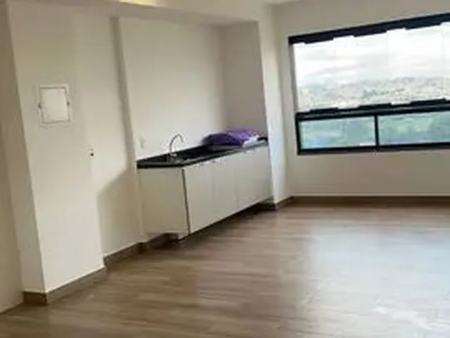 Imagem: O apartamento possui 2 Dormitórios, 1 Suíte, 2 Banheiros,