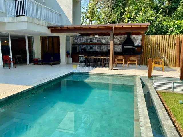 Imagem: Casa de Alto Padrão em Condomínio Fechado