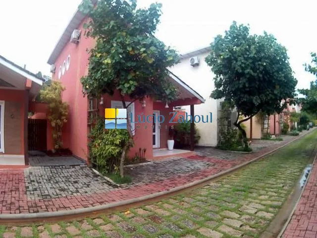 Imagem: Casa em Condomínio À Venda em Camburi