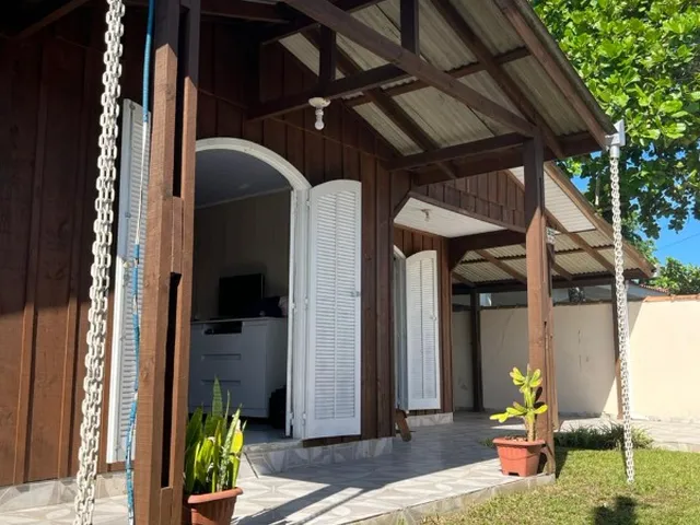 Imagem 11: 10 Dormitórios, 4 Suíte, 5 Vagas na Garagem, 200M² de Área Construída