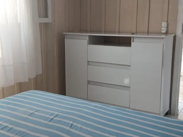 Imagem 15: 10 Dormitórios, 4 Suíte, 5 Vagas na Garagem, 200M² de Área Construída