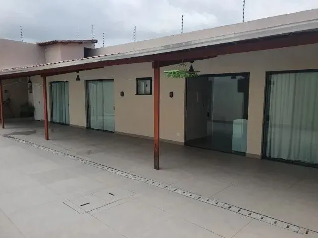 Imagem 7: Casa com Piscina na Coroa do Meio