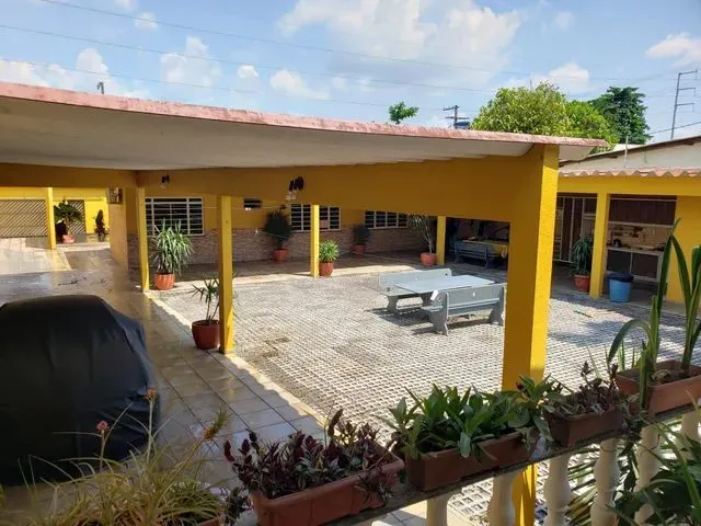 Imagem: Casa para Locação com 6 Quartos