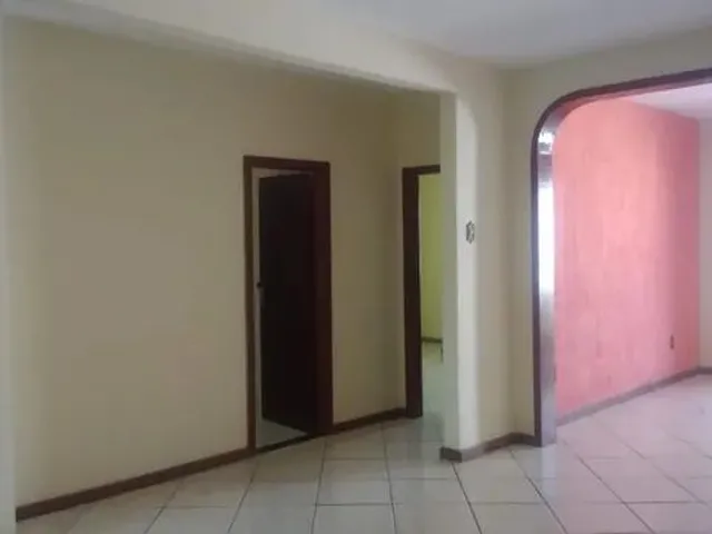 Imagem 9: Alugo Excelente Casa de 4 Qtos