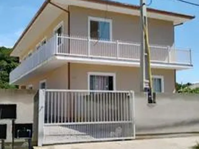 Imagem: Apartamento de 2 Quartos em Sambaqui