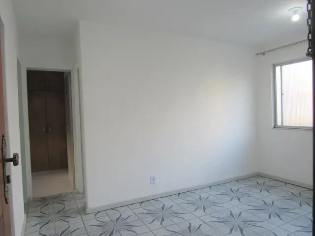 Imagem 1: Apartamento para Aluguel Tem 55 Metros Quadrados com 2 Quartos em Resgate - Salvador - Ba