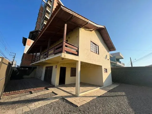 Imagem 10: Sobrado À Venda com 3 Dormitórios, Sendo 1 Suíte, 183M², R$ 4.000,00, Bairro