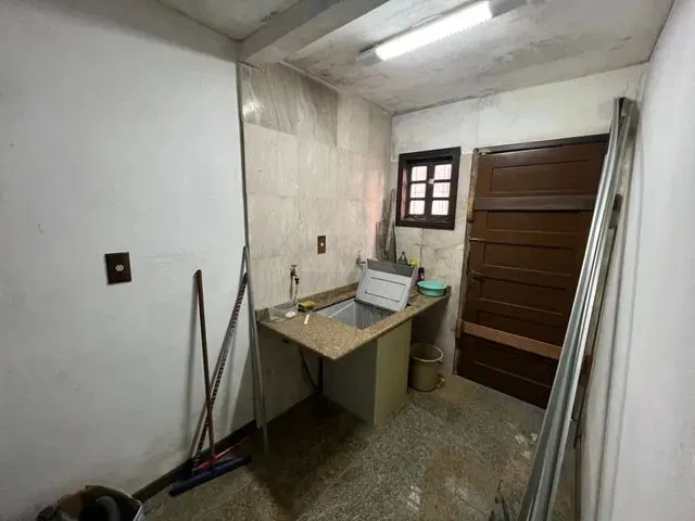 Imagem 14: Sobrado À Venda com 3 Dormitórios, Sendo 1 Suíte, 183M², R$ 4.000,00, Bairro