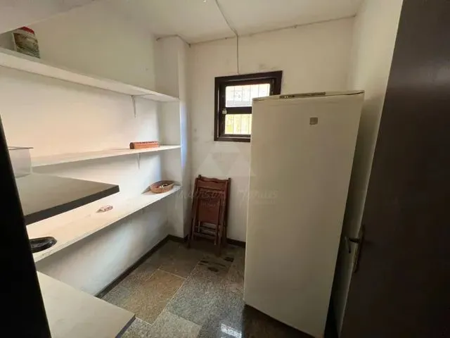 Imagem 16: Sobrado À Venda com 3 Dormitórios, Sendo 1 Suíte, 183M², R$ 4.000,00, Bairro