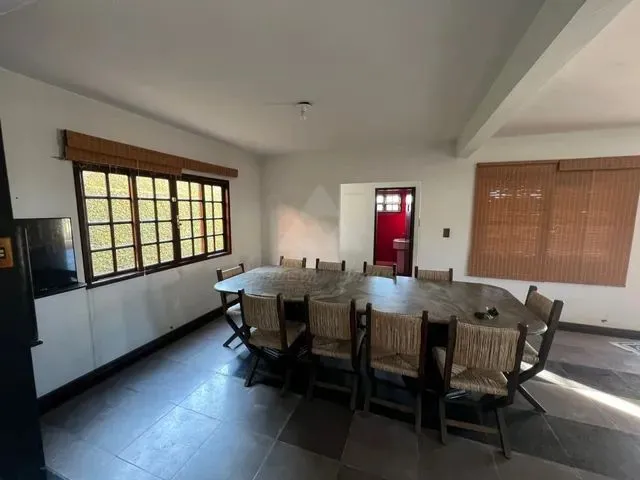 Imagem 15: Sobrado À Venda com 3 Dormitórios, Sendo 1 Suíte, 183M², R$ 4.000,00, Bairro