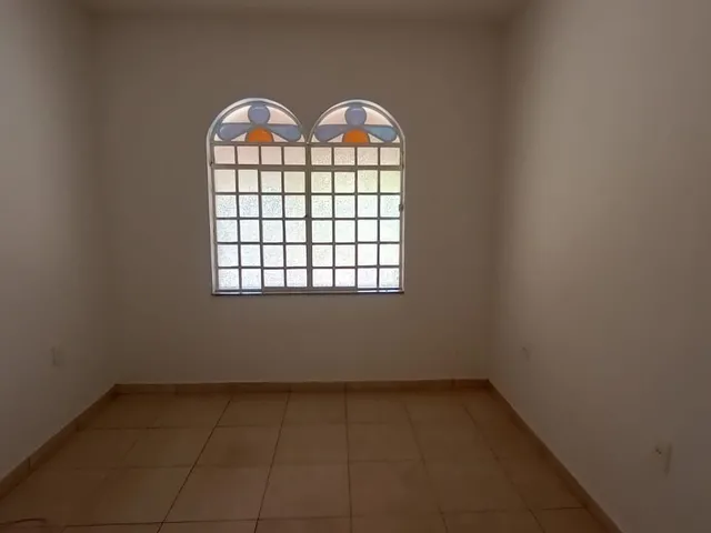 Imagem 3: Sítio em Centro, Esmeraldas/MG