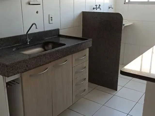 Imagem 2: Apartamento para Venda com 2 Quartos em Iapi