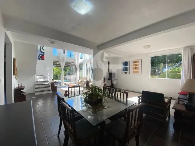 Imagem 3: Casa À Venda, 4 Quartos, 2 Suítes e Piscina, Campeche, Florianopolis - Sc