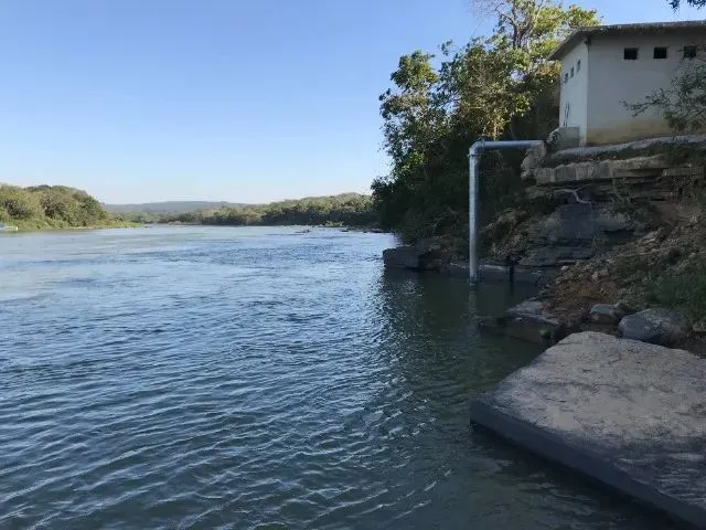 Imagem: Fazenda Pivo Trator Implementos