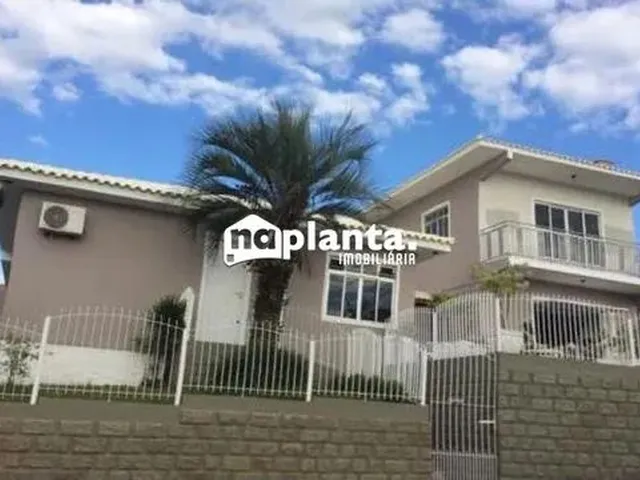 Imagem: Casa À Venda Localizada no Bairro Bela