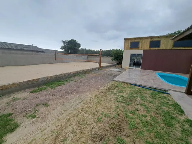 Imagem 2: Casa com Piscina Guarda do Embau
