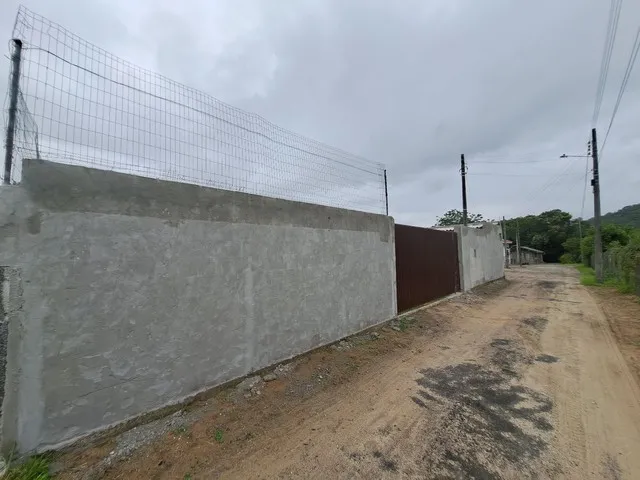Imagem 3: Casa com Piscina Guarda do Embau