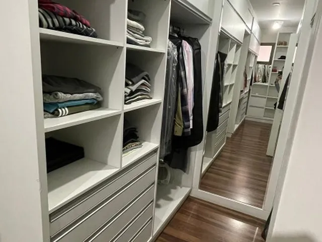 Imagem 2: Apartamento de Luxo no Centro de Florianópolis-SC: 4 quartos, 2 suítes, 5 banheiros, 2