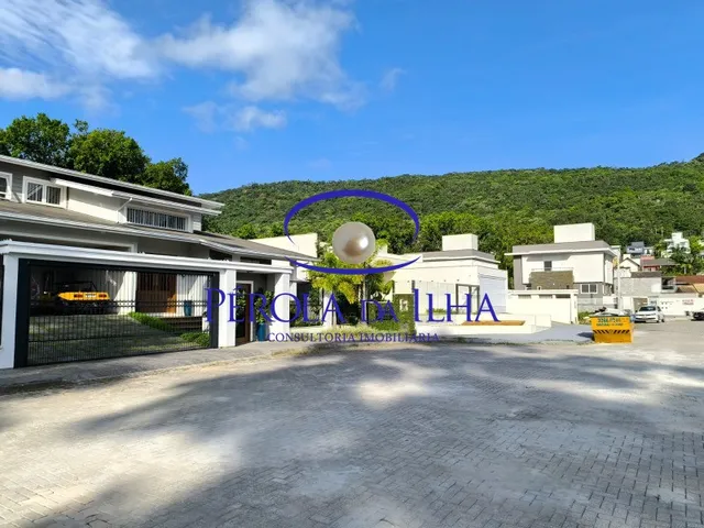 Imagem 15: Imperdível casa à venda em Florianópolis-SC, 4 quartos, 3 suítes, 4 banheiros, 2