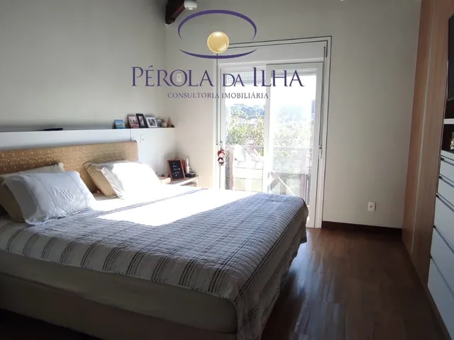 Imagem 2: Imponente residência em condomínio de luxo em Florianópolis-SC, Cacupé: 3 suítes, 5