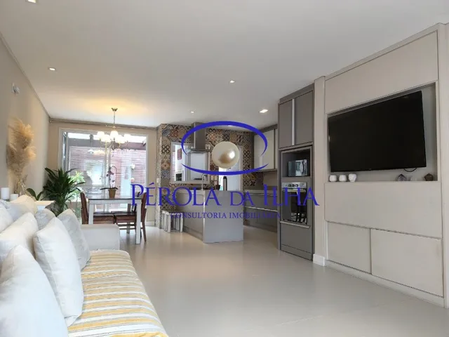 Imagem: Casa em Condomínio de Luxo em Sambaqui