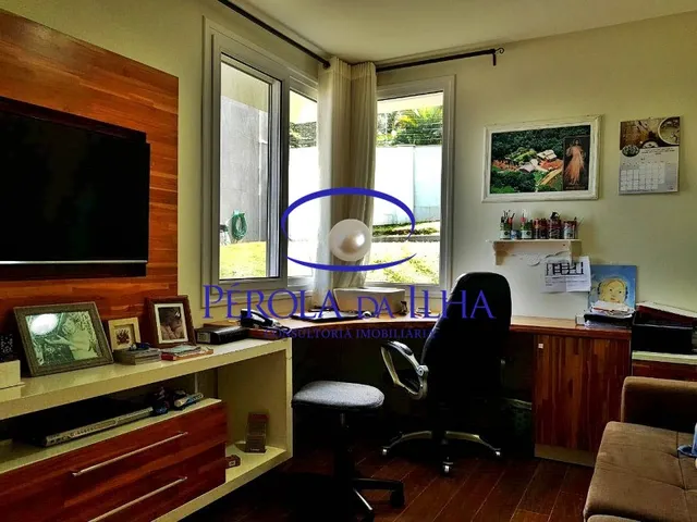 Imagem 11: Casa em Condomínio de Luxo em Cacupé - Florianópolis-SC: 4 Quartos, 3 Suítes, 3