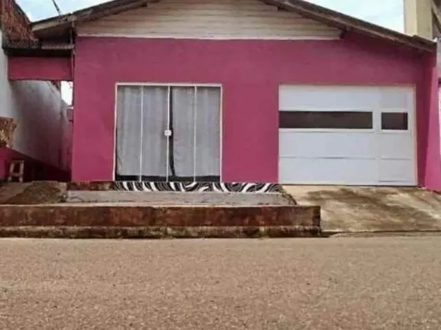 Imagem: A casa possui 3 Dormitórios, 3 Suítes, 4 Banheiros, 1
