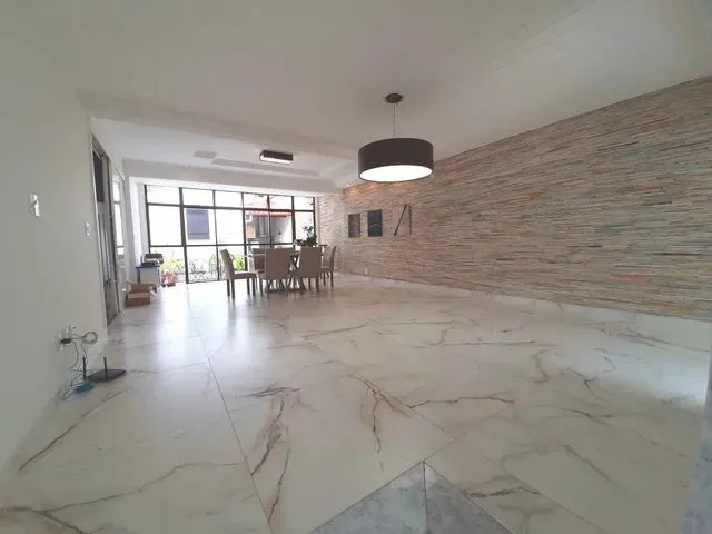Imagem: Cód. 878 - Casa com 3 Quartos (1 Suíte