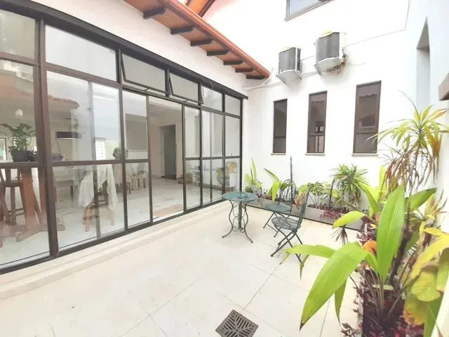 Imagem 6: Cód.: 878 - Casa com 3 Quartos (1 Suíte Máster) e 3 Vagas de Garagem, À Venda No
