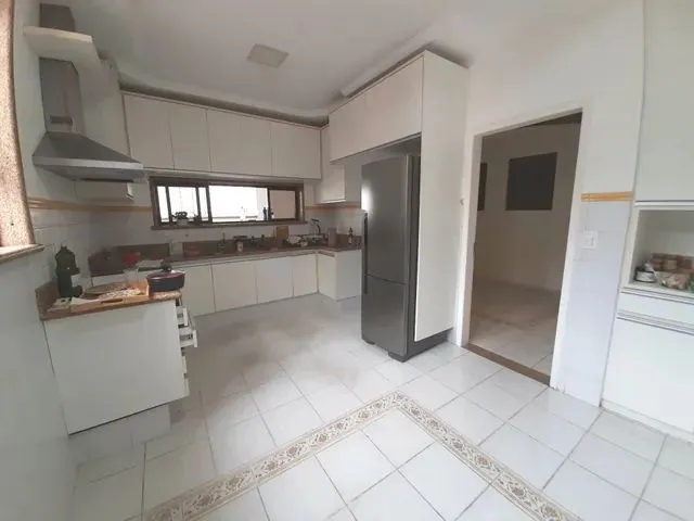 Imagem 16: Cód.: 878 - Casa com 3 Quartos (1 Suíte Máster) e 3 Vagas de Garagem, À Venda No