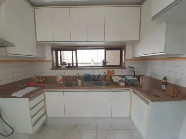 Imagem 9: Cód.: 878 - Casa com 3 Quartos (1 Suíte Máster) e 3 Vagas de Garagem, À Venda No