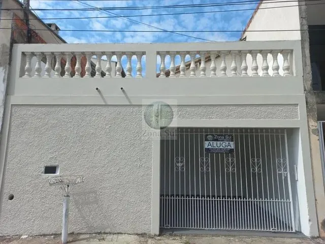 Imagem: A casa possui 2 Dormitórios, 2 Banheiros, 1 Vaga na