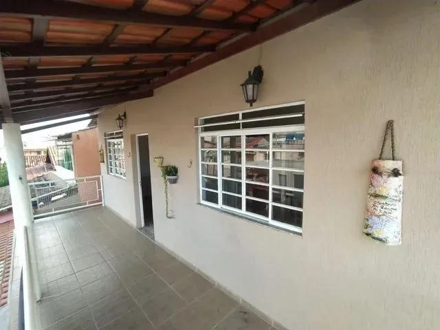 Imagem 1: Casa de 2 Quartos, Sendo 1 Suíte, 1 Vaga. 90M²