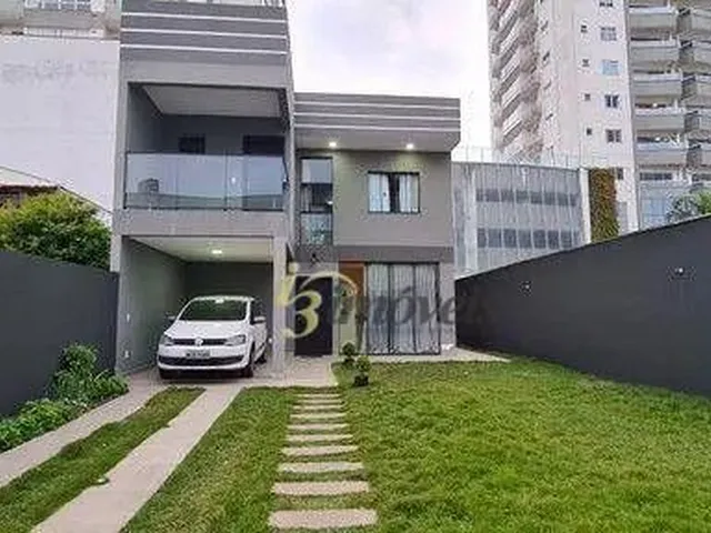 Imagem: Sobrado Centro com 4 Dormitórios para Alugar