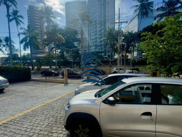 Imagem 4: Excelente apartamento 3/4 com suíte e dependência completa no melhor da Barra !!!