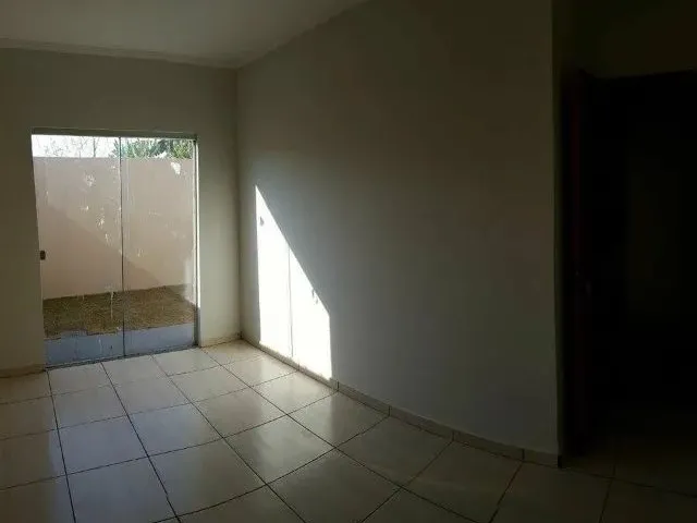 Imagem 4: Casa de 3 Quartos no Jd das Nações