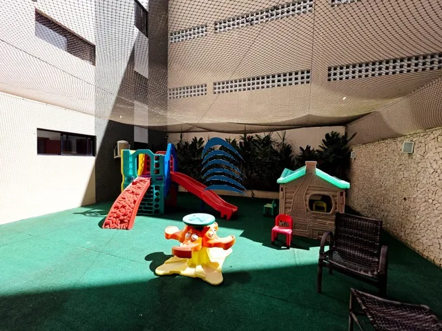 Imagem 10: Apartamento 4/4, transformado em 3/4, com sala ampliada, sendo duas suítes, banheiro