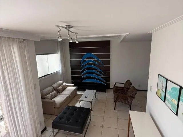 Imagem 6: Casa possui 300 m², 3/4 com suíte, apoio para empregada, área de serviço. Lavabo