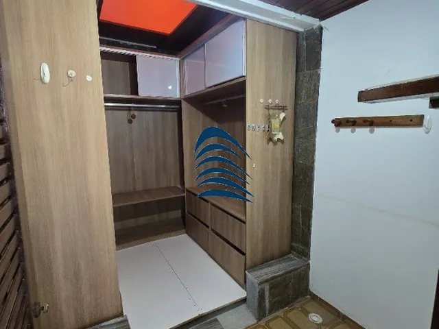 Imagem 13: Alugo grande casa de alto padrão com excelente localização para comercio ou clínica