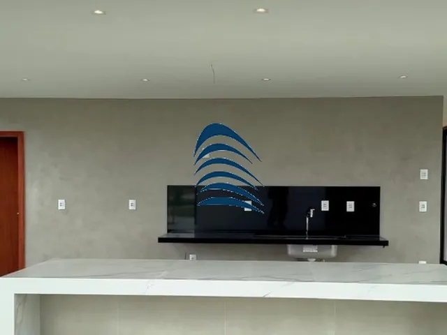 Imagem 12: Casa de Luxo em Guarajuba com 8 Suítes e 320m², Próxima à Praia